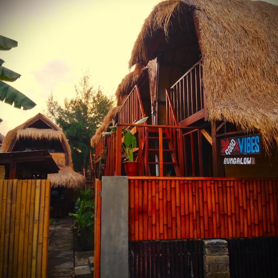 Good Vibes Bungalows Gili Trawangan Exterior photo