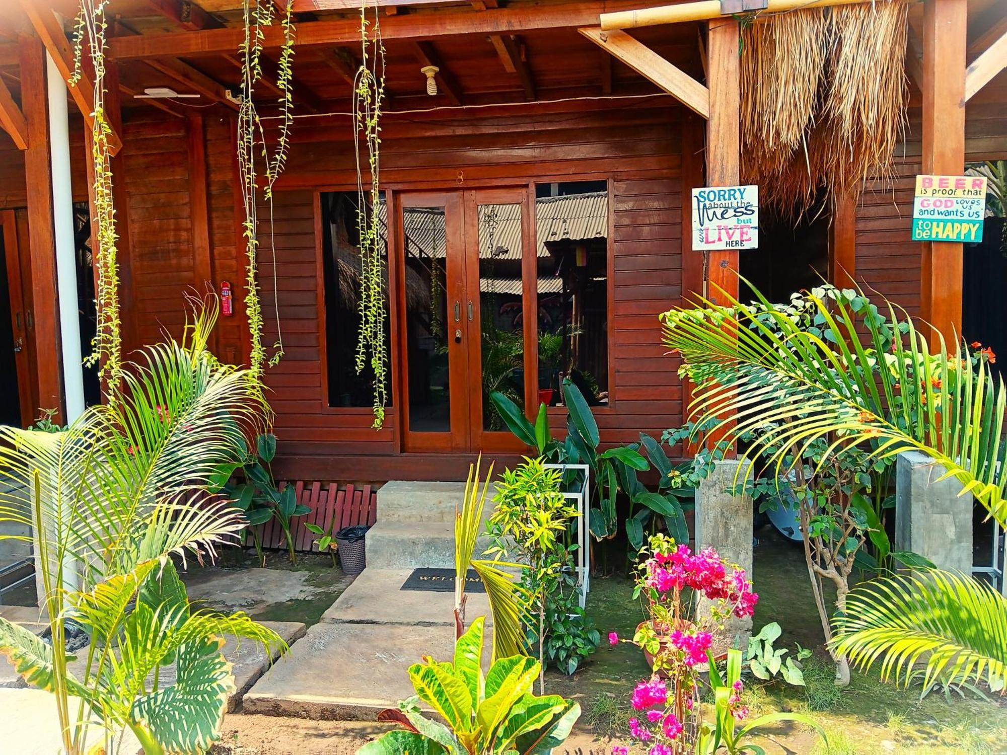 Good Vibes Bungalows Gili Trawangan Exterior photo